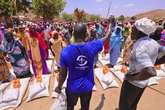 Samaritan's Purse apporte, au nom de l'amour de Jésus, plusieurs dons aux survivants de la guerre au Soudan